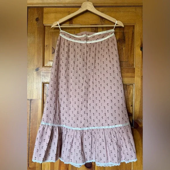 Vintage Gunne Sax skirt in pink floral with lace accents size 11 - Picture 5 of 9
